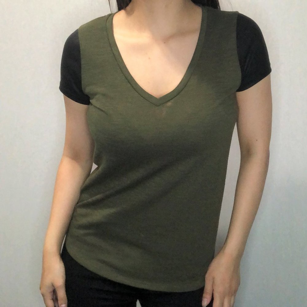 GUESS green v-neck shirt w faux leather sleeves